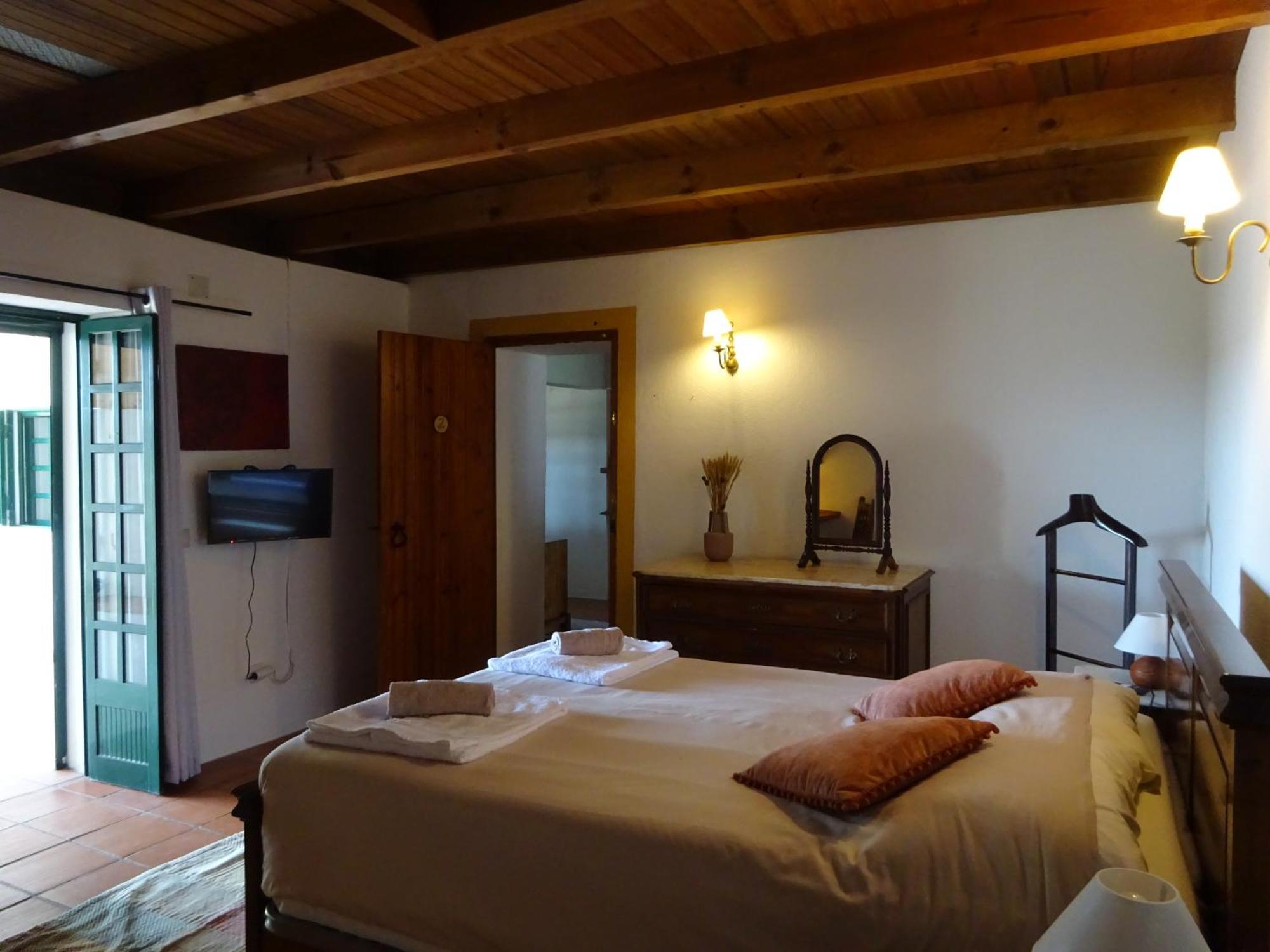 New Village Vila Nova da Baronia Extérieur photo